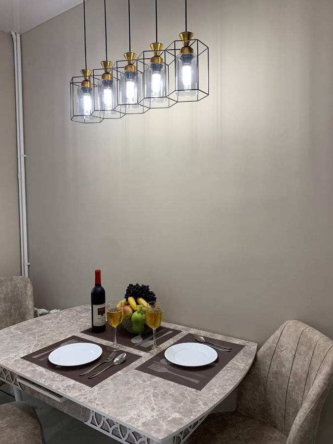 Charming And Modern Apartment At Heart Of Ташкент Екстер'єр фото